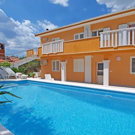 Mornar-2 By Interhome Apartament