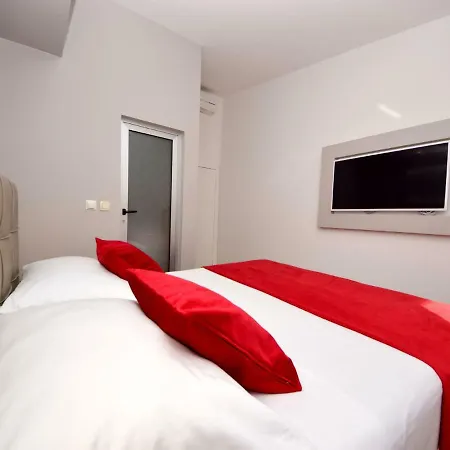 Mornar-2 By Interhome Apartament Trogir