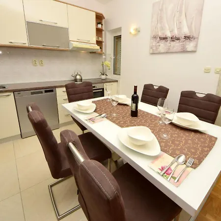 アパート Mornar-2 By Interhome トロギール